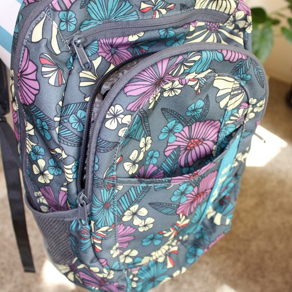 Dakine Backpack - image 5